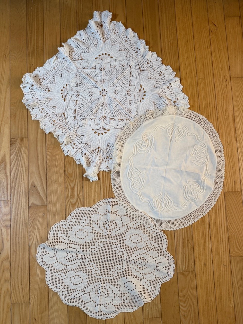 VTG Crochet/Doilies, Mixed Round XL Lot